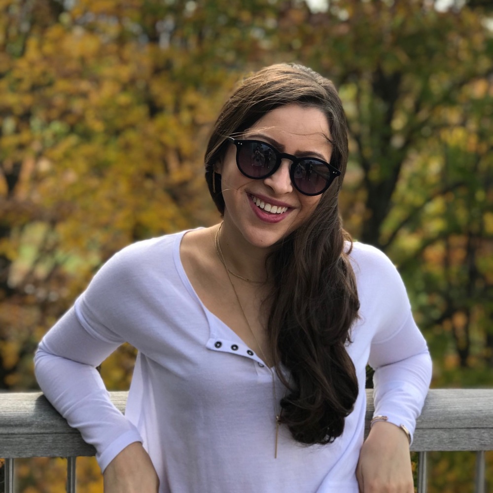 Meet your Posher, Eva